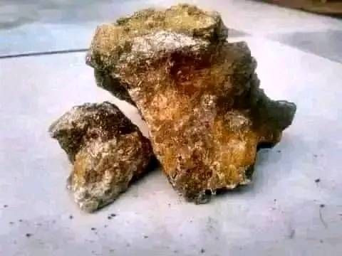 Californium stone